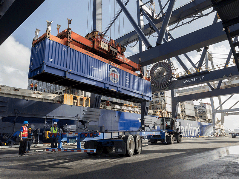 What is Breakbulk Shipping? [How It Works and How It’s Changing]